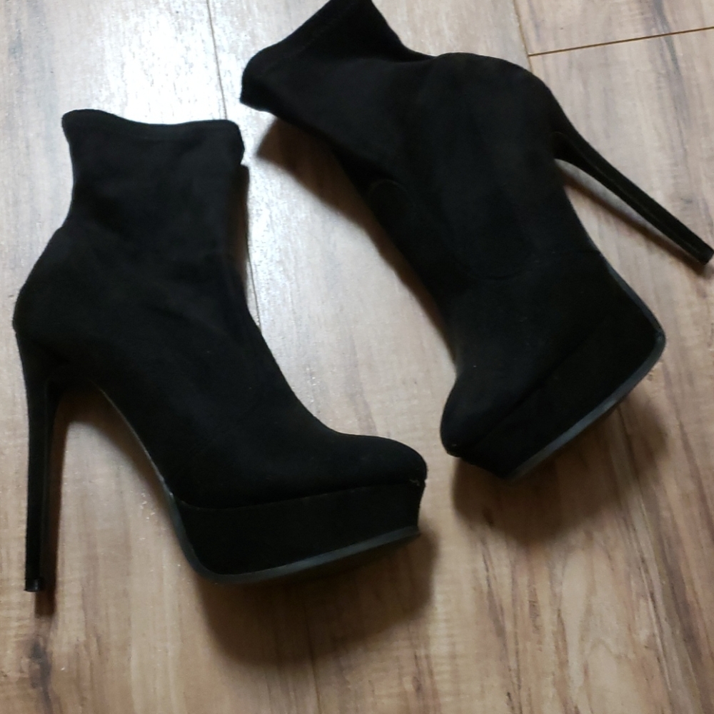 Black Platform Shoes